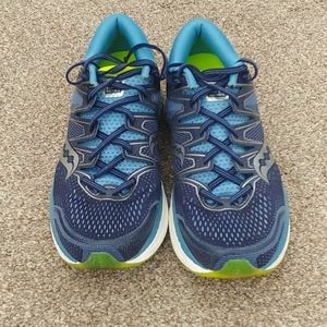 Women's Saucony Hurricane ISO5 Shoes